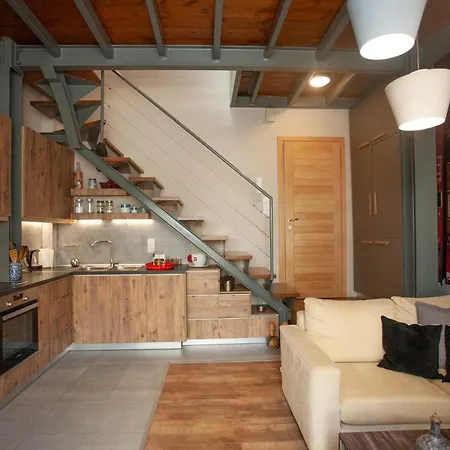 Apartment Euzoia Luxury Maisonette