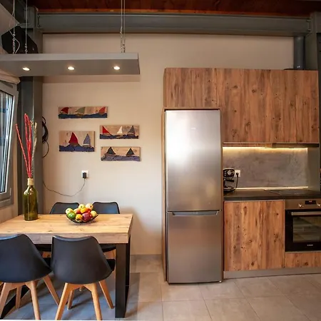 Euzoia Luxury Maisonette Apartment