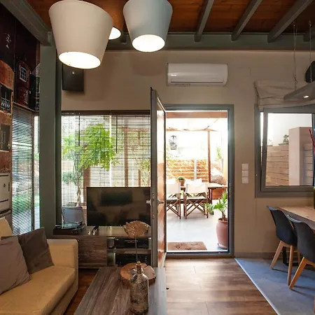 Euzoia Luxury Maisonette Apartment